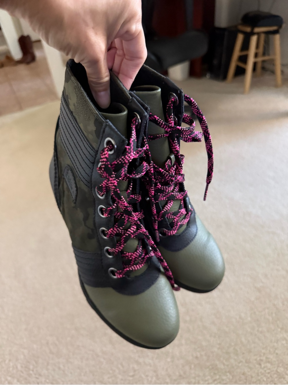 Sorel Lexie wedge boots NWT girls size 4 waterproof